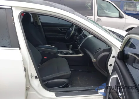 2015 Nissan Altima 2.5/S/Sv/Sl from USA, damaged, VIN 1N4AL3AP4FC295559